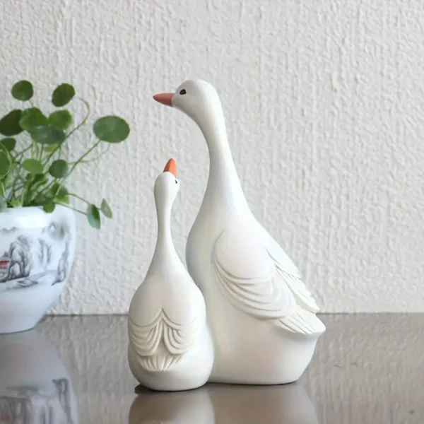 Charming Resin Duck Family - Image 3