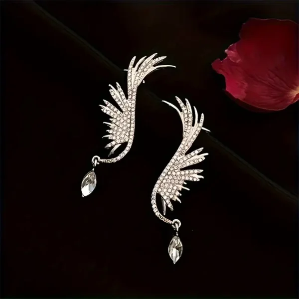 Elegant Angel Wing Style Earrings - Image 4