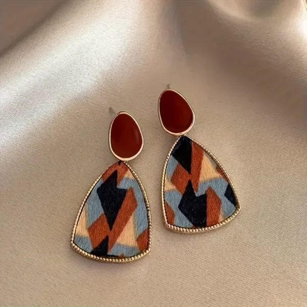 Vintage Elegant Alloy Ear Studs - Image 2